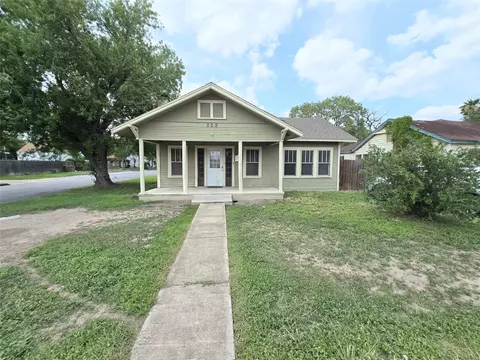 222 W Buchanan St, Harlingen, TX 78550
