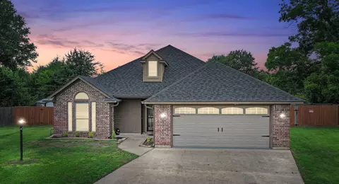 6028 Ashley Lynn Ln, Shreveport, LA 71129