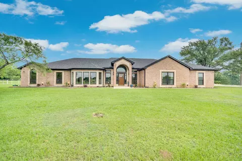 6624 Shadow Valley Dr, Burleson, TX 76028