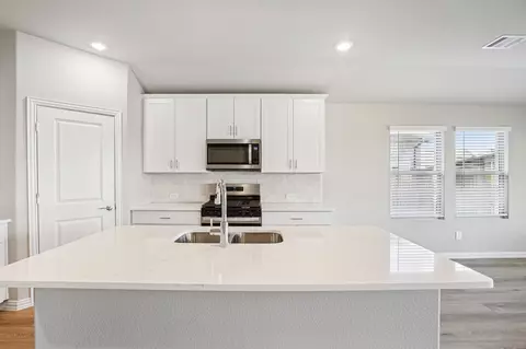 4008 Palestine Dr, Farmersville, TX 75442