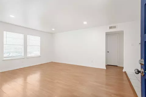 6061 Milton St #231, Dallas, TX 75206