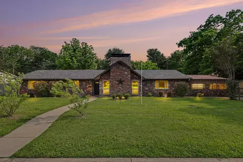 805 Wes Michael Rd, Bonham, TX 75418