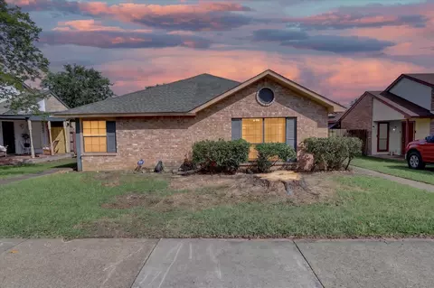7257 Pineberry Rd, Dallas, TX 75249