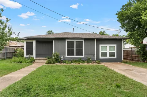 1403 W 11th St, Mcgregor, TX 76657