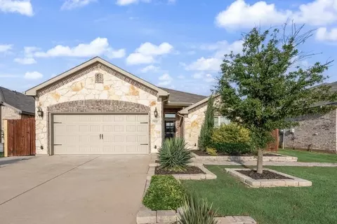 9221 Poynter St, Fort Worth, TX 76123
