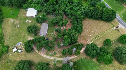 1001 N Seven Points Dr, Kemp, TX 75143