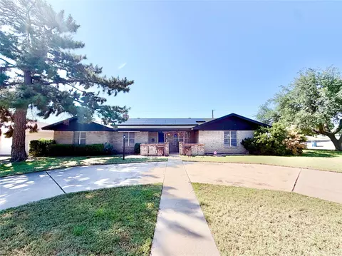 1400 Sunnyvale St, Sweetwater, TX 79556