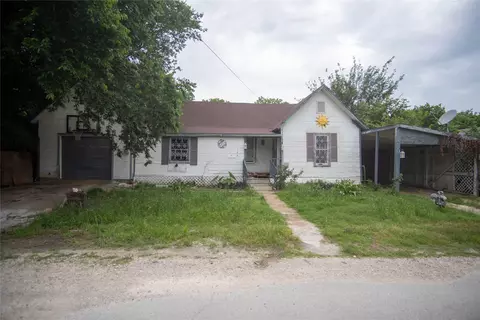 106 S Watson St, Alvarado, TX 76009
