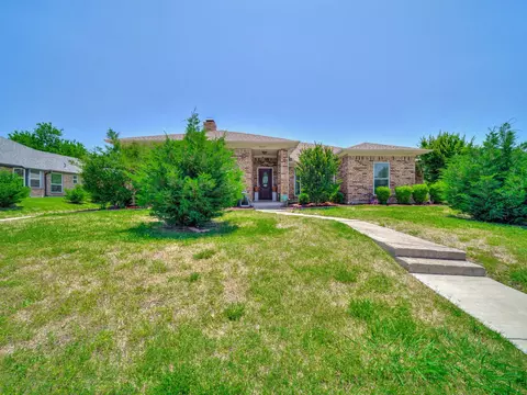 4640 Versailles Ln, Plano, TX 75093