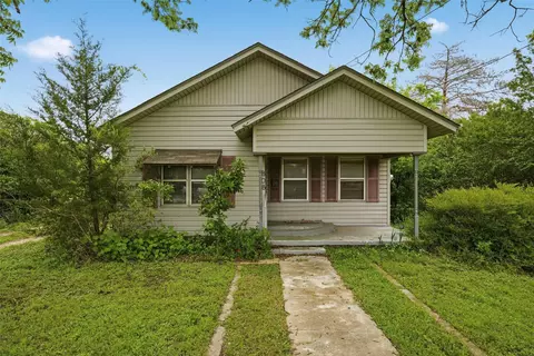 808 N Reagan St, West, TX 76691