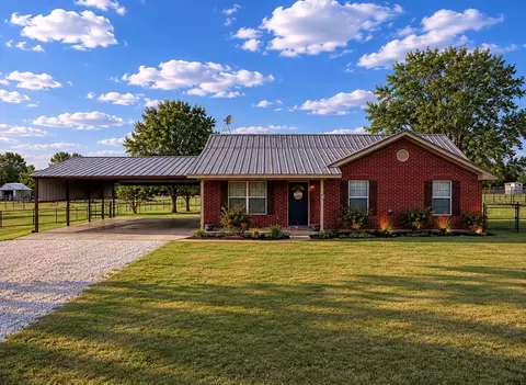 826 Gilliland Rd, Springtown, TX 76082