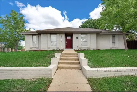 2303 Silverthorne Dr, Dallas, TX 75287