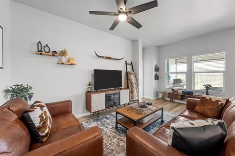 Living - 10912 Worthington St, Waco, TX 76708 photo 1 of 2