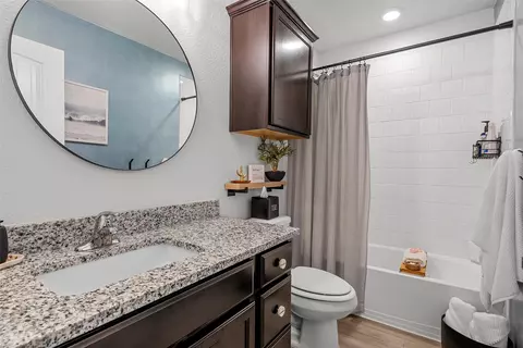 Bath - 10912 Worthington St, Waco, TX 76708 photo 1 of 2