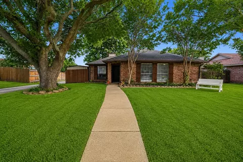 7808 Cornell Dr, Rowlett, TX 75088