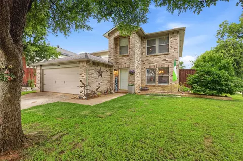 8400 Mild Creek Ln, Denton, TX 76210