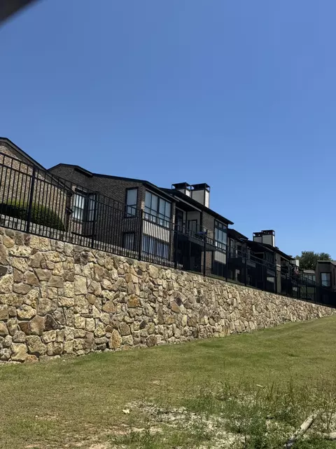 260 Henry M Chandler Dr, Rockwall, TX 75032