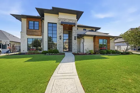 913 Rhone Ln, Southlake, TX 76092