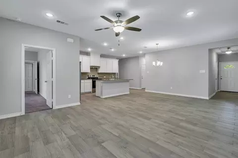 Living - 159 Private Road 8524, Van, TX 75790 photo 1 of 4