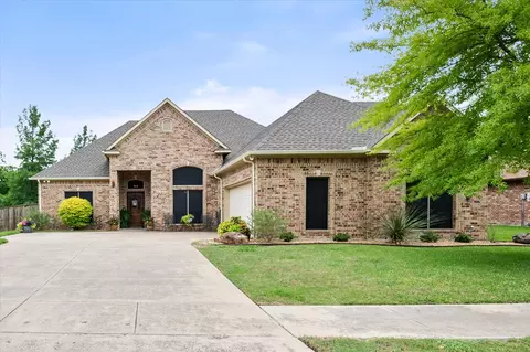 1103 Louise Ln, Ennis, TX 75119