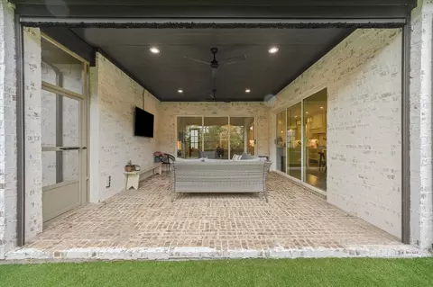 Exterior - 1313 Grassland Dr, Celina, TX 75009 photo 4 of 8
