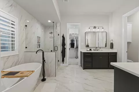 Bath - 1313 Grassland Dr, Celina, TX 75009 photo 1 of 7