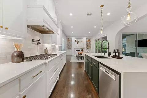 Kitchen - 1313 Grassland Dr, Celina, TX 75009 photo 3 of 3