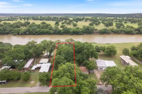 7085 Horseshoe Bend Trl, Weatherford, TX 76087