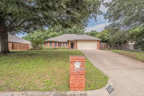1228 Cozby St W, Benbrook, TX 76126