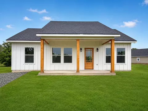 224 W Cardinal, Ector, TX 75439