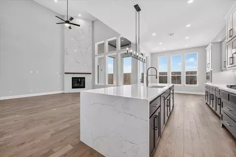 Kitchen - 971 Fallkirk Dr, Prosper, TX 75078 photo 4 of 5