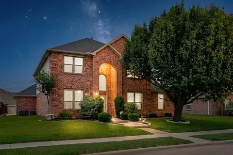 5700 White Pine Dr, Mckinney, TX 75070