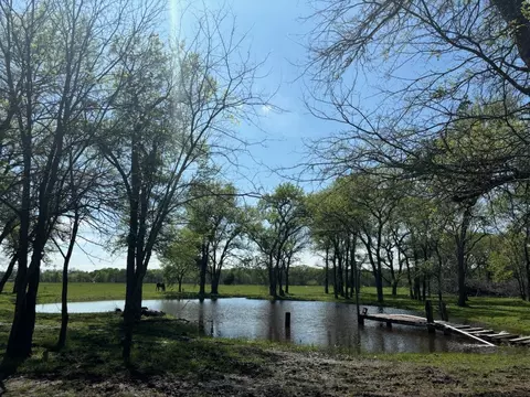 7478 County Road 1020, Wolfe City, TX 75496