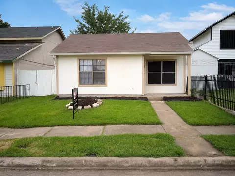 10339 Limestone Dr, Dallas, TX 75217
