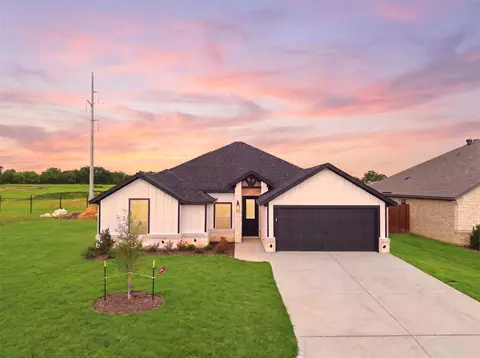 1600 Oleander Dr, Tolar, TX 76476