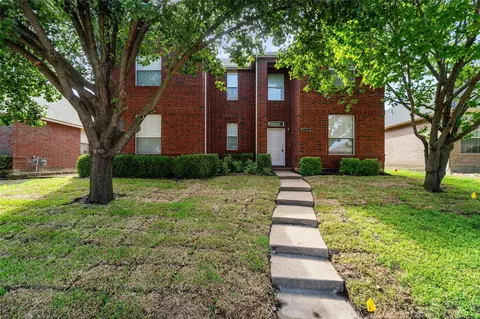 4506 Stirling Dr, Garland, TX 75043