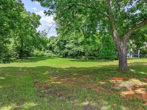 506 E Main St, Denison, TX 75021 photo 2