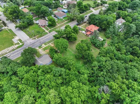 506 E Main St, Denison, TX 75021 photo 5
