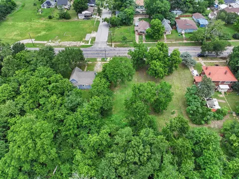 506 E Main St, Denison, TX 75021 photo 6
