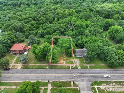 506 E Main St, Denison, TX 75021