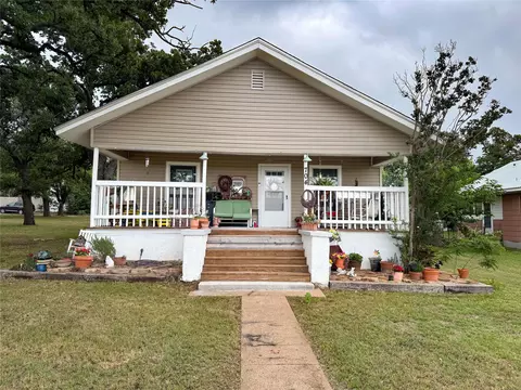 Exterior - 704 E 20th St, Cisco, TX 76437 photo 2 of 4