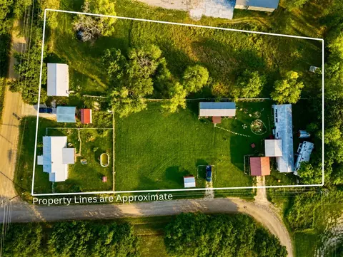 112 Woodlake Ln, Axtell, TX 76624