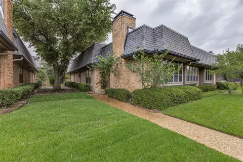 5820 Royal Ln, Dallas, TX 75230