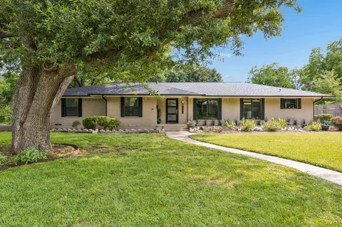3040 Selma Ln, Farmers Branch, TX 75234