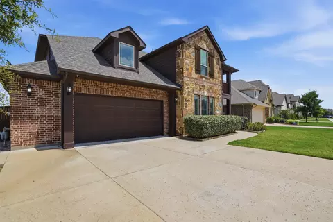 1122 Alderwood Dr, Justin, TX 76247