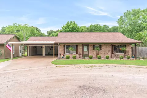 111 Dogwood Pl, Van, TX 75790