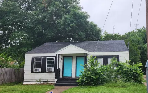 212 N 19th St, Corsicana, TX 75110