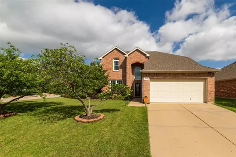 1016 Pebblecreek Dr, Burleson, TX 76028