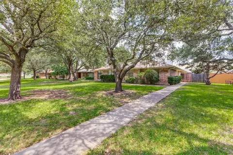 811 Saint Paul Ct, Richardson, TX 75080