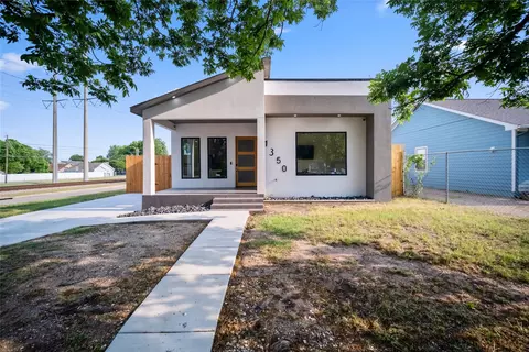 1350 Strickland St, Dallas, TX 75216